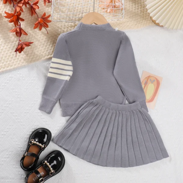 Girls Sweater Set Autumn Long Sleeve Knit Set New Girls V-Neck Little Bear Printed Knit Top+Pleated Skirt Two Piece Set - Image 5